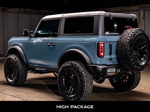 Used 2022 Ford Bronco Badlands image 7