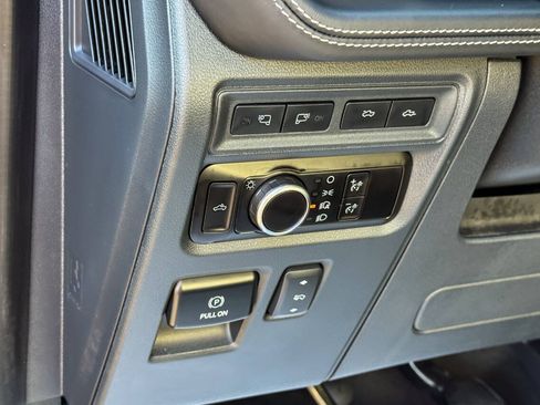 Used 2023 Ford F150 Lightning Platinum AWD/4WD image 37