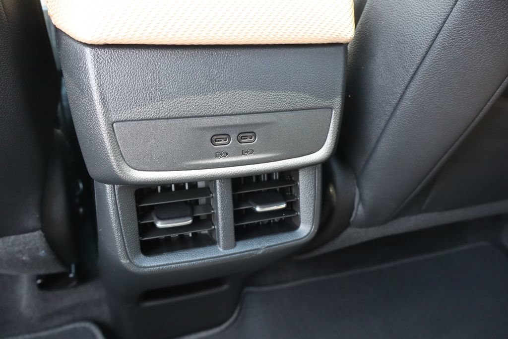 Used 2025 Chevrolet Equinox ACTIV w/ Safety and Technology Package FWD image 26