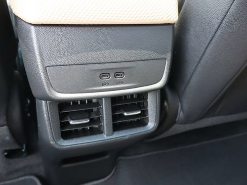 Used 2025 Chevrolet Equinox ACTIV w/ Safety and Technology Package FWD image 26