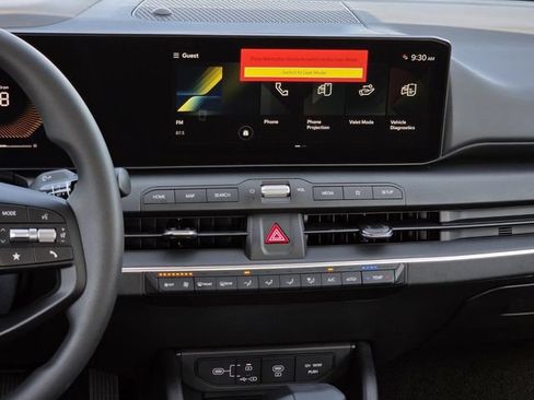 New 2026 Kia K4 FWD image 10