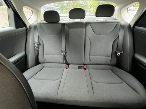 Used 2025 Kia K4 FWD image 39
