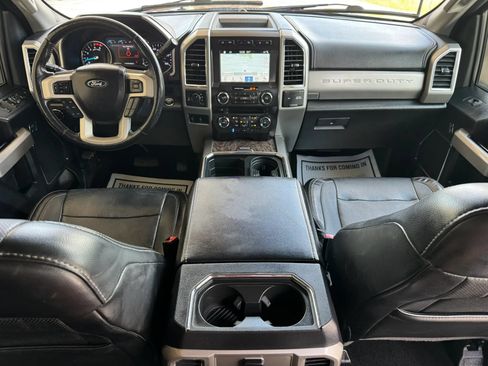 Used 2018 Ford F250 Lariat w/ Lariat Ultimate Package AWD/4WD image 21