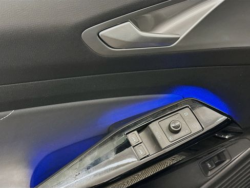 Used 2023 Volkswagen ID.4 Pro S AWD/4WD image 15