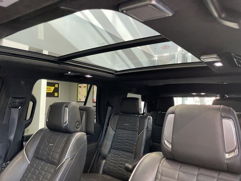 Used 2023 Cadillac Escalade Sport Platinum image 42