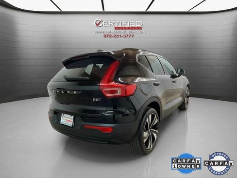 Used 2025 Volvo XC40 B5 Plus image 6