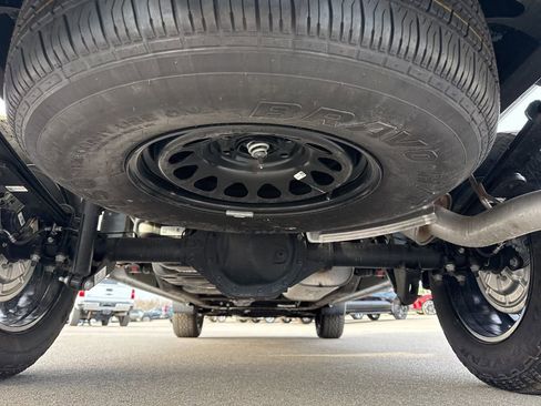 Used 2025 GMC Sierra 1500 Elevation image 33