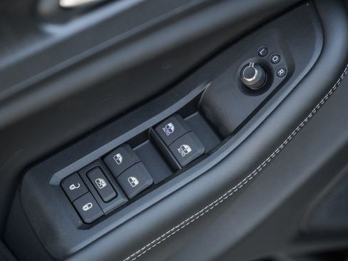 New 2025 Jeep Grand Cherokee Laredo X image 36