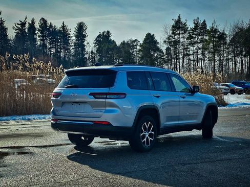 Certified 2024 Jeep Grand Cherokee L Limited image 3