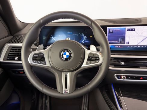 Used 2026 BMW X7 M60i AWD/4WD image 10