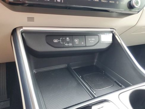 New 2026 Kia Carnival EX image 22