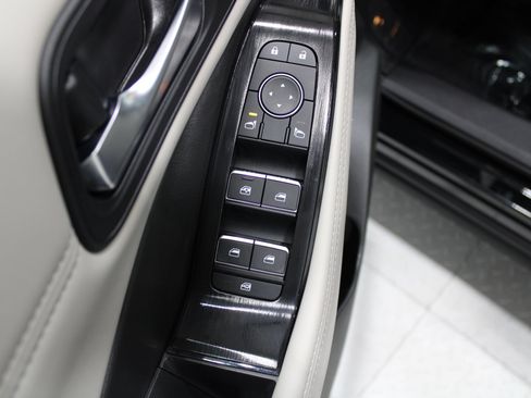Used 2023 Nissan Rogue SL AWD/4WD image 43