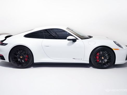 Used 2022 Porsche 911 Carrera S RWD image 3