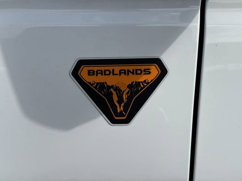 Certified 2025 Ford Bronco Badlands AWD/4WD image 7