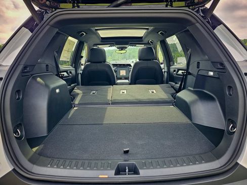 New 2027 GMC Terrain Elevation w/ Elevation Premium Package AWD/4WD image 39
