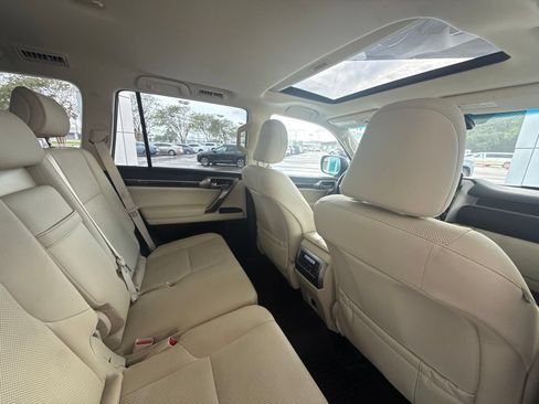 Used 2023 Lexus GX 460 Premium w/ Premium Package AWD/4WD image 35