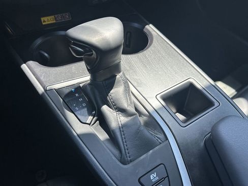 Used 2024 Lexus UX 250h FWD image 20