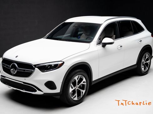 Used 2025 Mercedes-Benz GLC 350e GLC 350e image 1