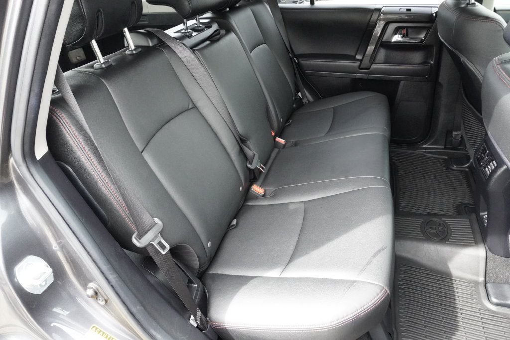 Used 2021 Toyota 4Runner TRD Off-Road Premium w/ Moonroof Package AWD/4WD image 27