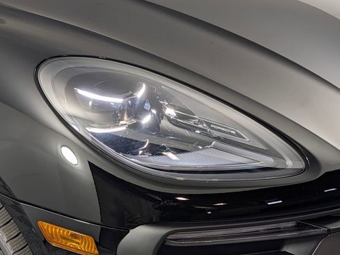 New 2026 Porsche Macan Turbo image 15