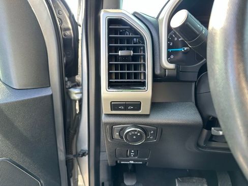 Used 2020 Ford F550 4x4 Crew Cab Super Duty w/ Lariat Value Package image 20