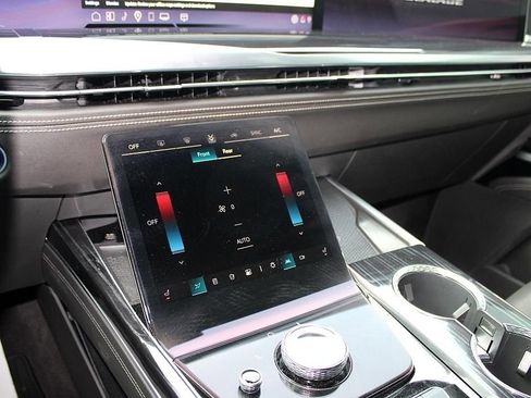 Used 2025 Cadillac Escalade Sport w/ Touring Package image 13