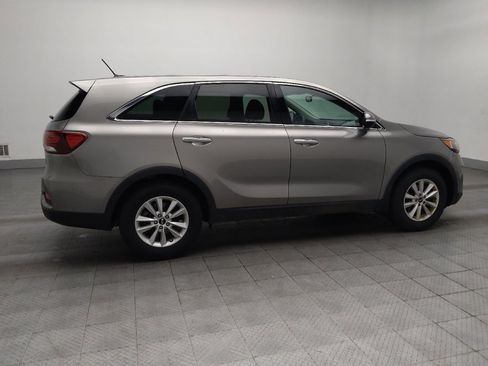 Used 2019 Kia Sorento L image 10