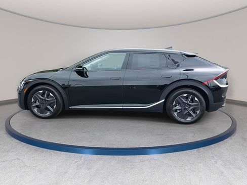 New 2025 Kia EV6 Light image 8