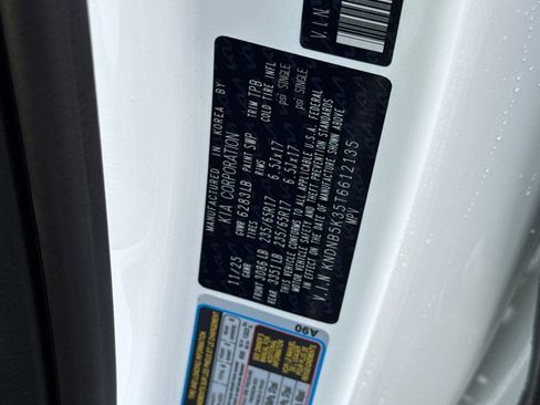 New 2026 Kia Carnival LXS image 29