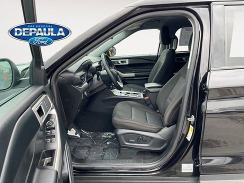 Used 2023 Ford Explorer XLT AWD/4WD image 11