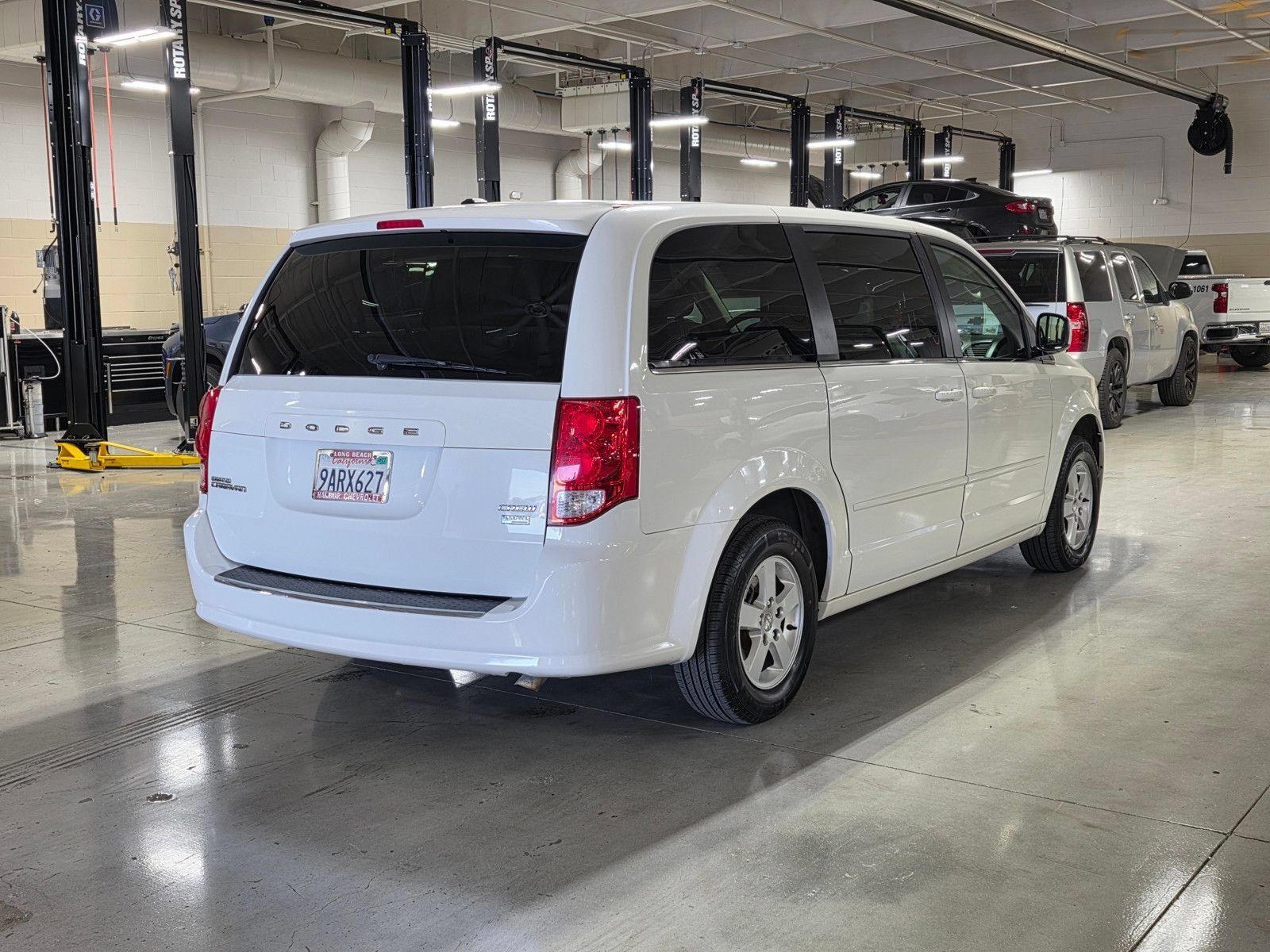 Used 2012 Dodge Grand Caravan Crew FWD image 7