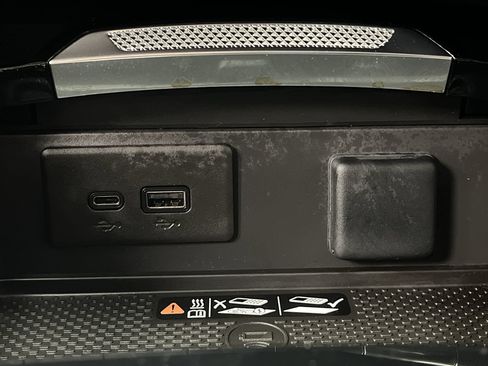Certified 2024 Buick Envision Sport Touring AWD/4WD image 24