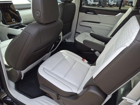 New 2026 GMC Acadia Denali w/ Super Cruise Package AWD/4WD image 12
