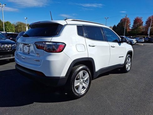 Certified 2022 Jeep Compass Latitude image 7