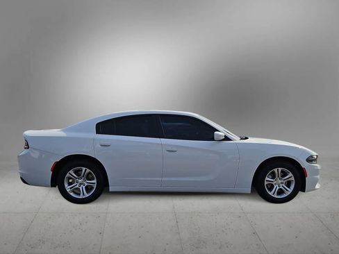 Used 2022 Dodge Charger SXT w/ Leather Interior Group image 10