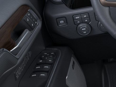 Used 2024 Chevrolet Silverado 1500 High Country w/ High Country Premium Package AWD/4WD image 52