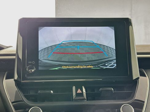 Used 2025 Toyota Corolla LE FWD image 22