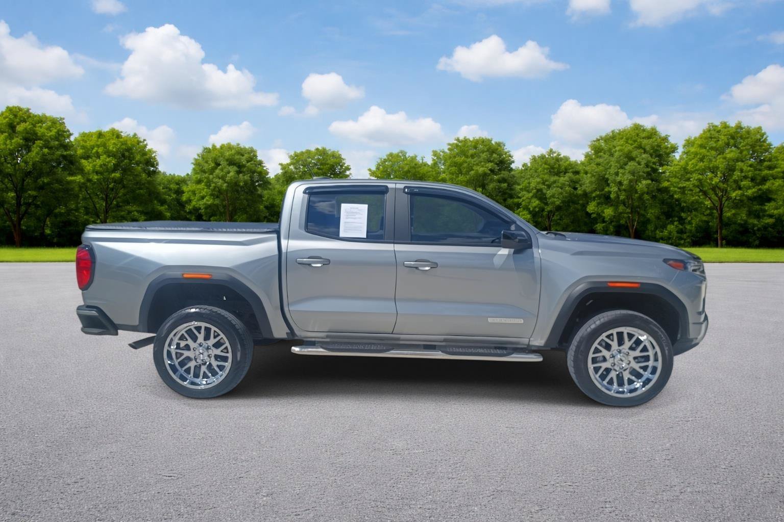 Used 2025 GMC Canyon Elevation RWD image 8