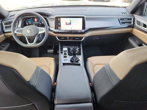 New 2026 Volkswagen Atlas Cross Sport SE image 11
