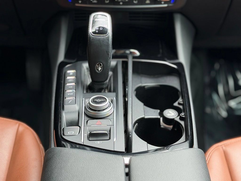 Used 2022 Maserati Levante GT AWD/4WD image 49