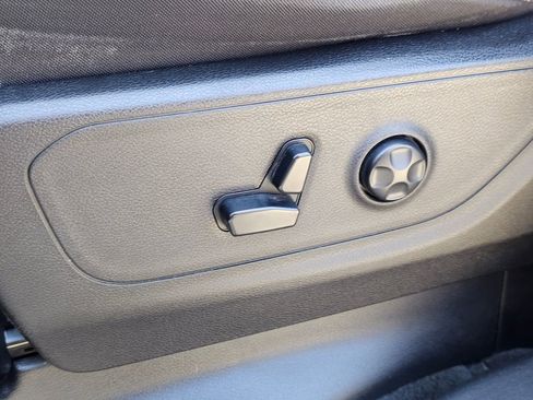 Used 2019 RAM 1500 Big Horn AWD/4WD image 23