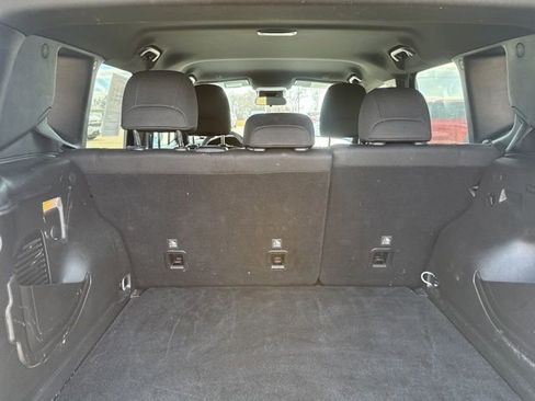 Used 2021 Jeep Renegade Latitude image 18