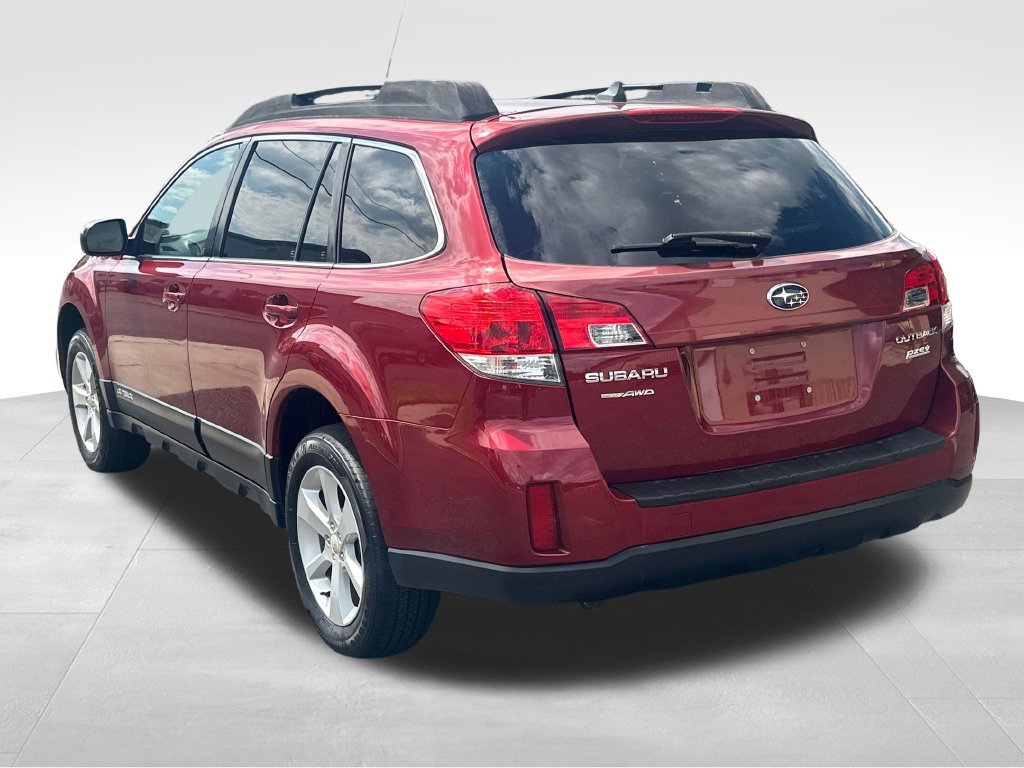 Used 2014 Subaru Outback 2.5i Premium AWD/4WD image 6