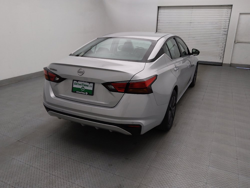 Used 2024 Nissan Altima 2.5 S FWD image 7