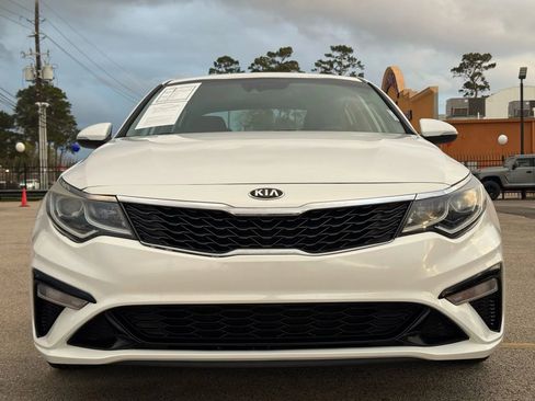 Used 2019 Kia Optima LX image 4