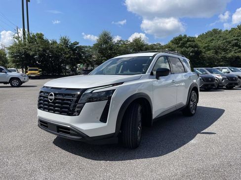New 2026 Nissan Pathfinder SV FWD image 5