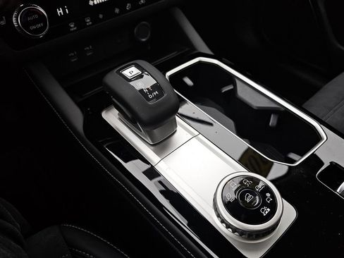 New 2026 Mitsubishi Outlander SE image 25