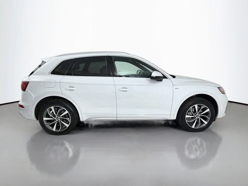 Used 2023 Audi Q5 2.0T Premium w/ Convenience Package AWD/4WD image 8