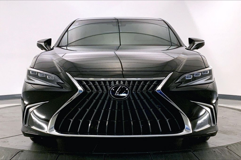 Used 2025 Lexus ES 350 Ultra Luxury w/ Accessory Package (Z2) FWD image 2
