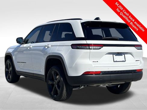 New 2025 Jeep Grand Cherokee Limited w/ Black Appearance Package image 28
